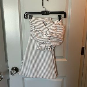 Flattering striped two piece set only worn once